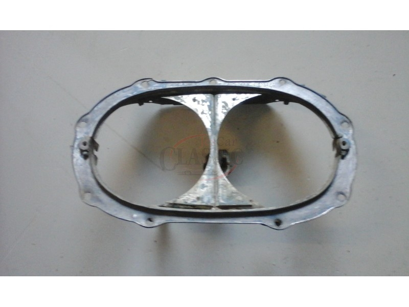 Ford Taunus 17M P3 - Aro farol principal direito