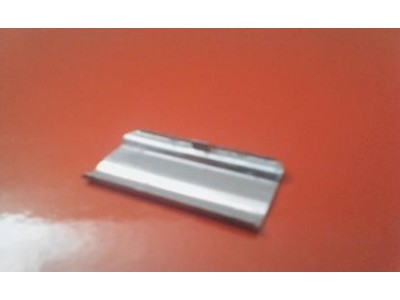 Toyota Corolla II KE20 - Acabamento de união para friso embelezador vidro