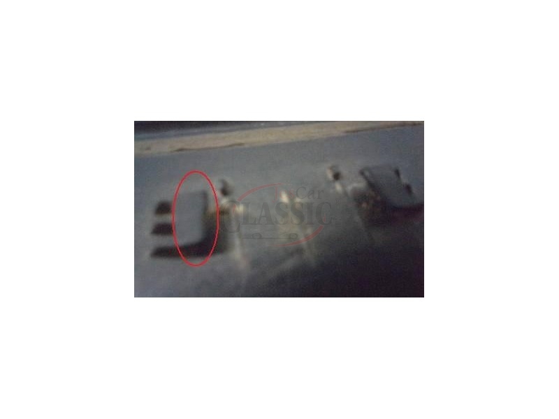 Renault Clio I - Grelha de curcuvan direita