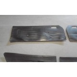 Nissan 100A - Jogo de 4 guarnições interiores de porta e laterais