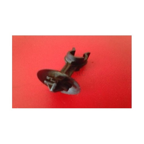 Renault Clio I - Mola de fixação para chave rodas