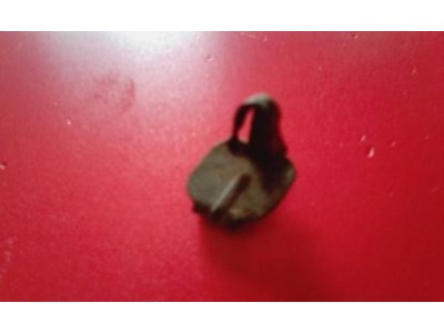 Aplicação Desconhecida - Mola de fixação