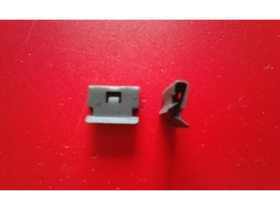 Aplicação Desconhecida - Mola de fixação para guarnição porta