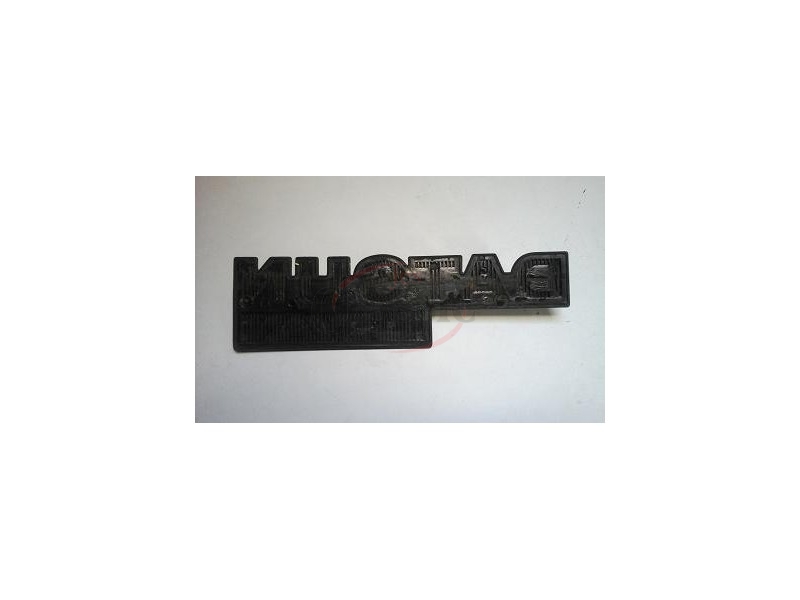 Nissan Urvan E23 - Emblema traseiro