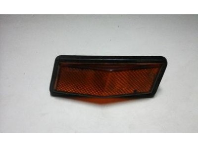 Fiat 128 CL / Fiat 131 / Fiat 132 - Farolim lateral direito (LEART)