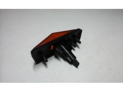 Fiat 128 CL / Fiat 131 / Fiat 132 - Farolim lateral direito (LEART)
