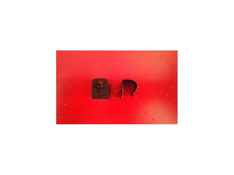 Aplicação Desconhecida - Mola de fixação para cablagens (Ø 12mm)