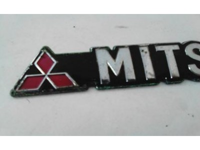 Mitsubishi L300 - Emblema