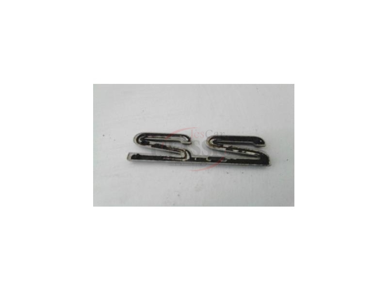 Audi 100 C3 - Emblema traseiro (2.2)
