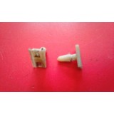 Peugeot 205 - Mola de fixação para friso para-choques