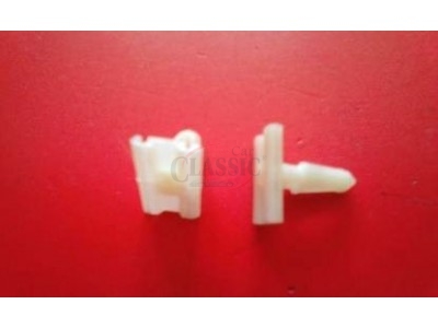 Peugeot 205 - Mola de fixação para friso para-choques