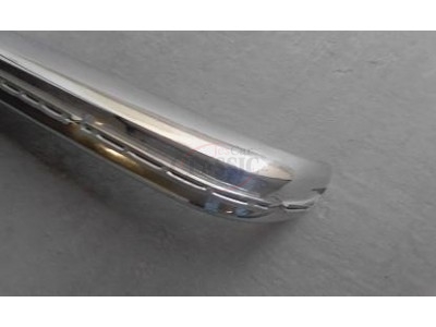 Mercedes-Benz W115 /8 - Canto de para-choques traseiro direito