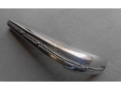 Mercedes-Benz W115 /8 - Canto de para-choques traseiro direito