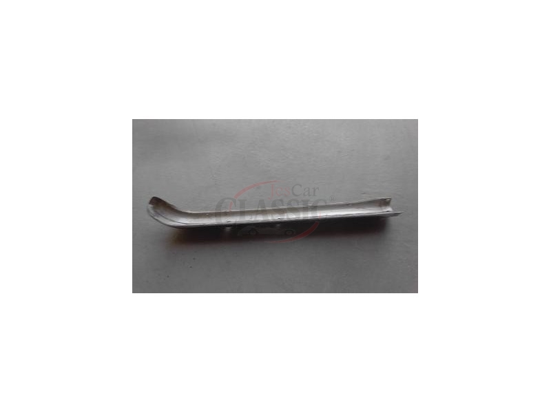 Mercedes-Benz W115 /8 - Canto de para-choques traseiro esquerdo