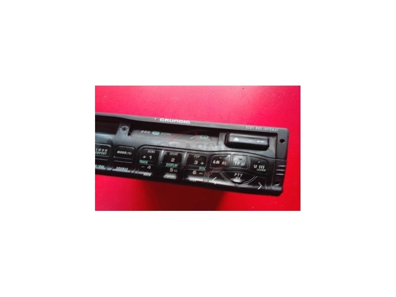 Multimarcas - Auto-Rádio (GRUNDIG - WKC5101RDS)