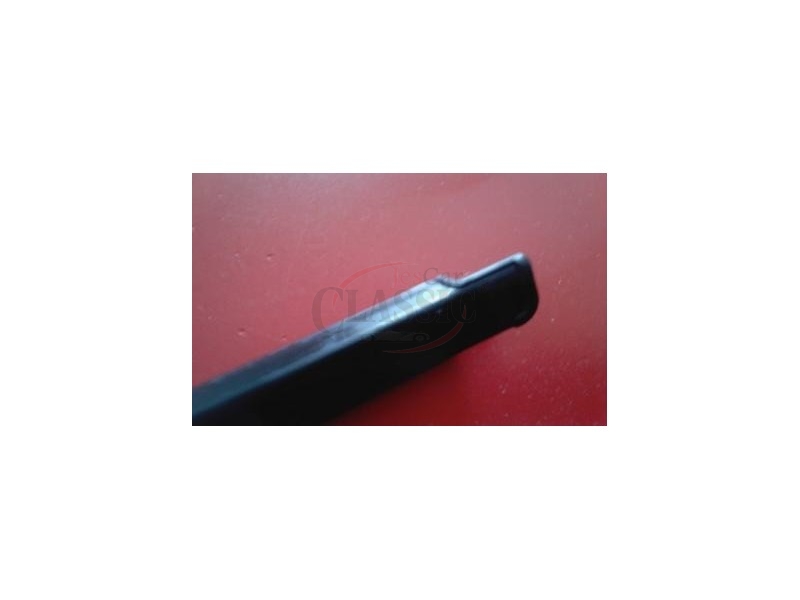 Renault 19 - Raspador exterior de vedação do vidro porta frente esquerda (735mm)