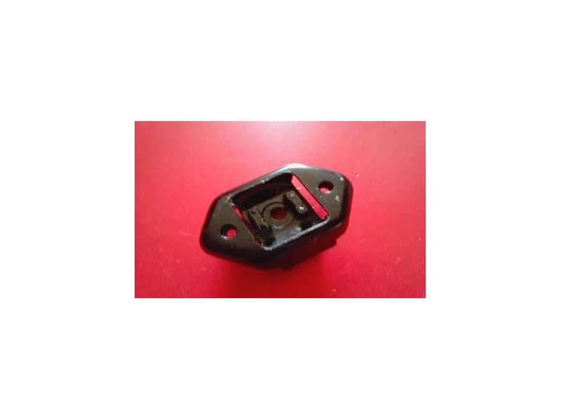 Suzuki Samurai - Apoio da caixa de velocidades