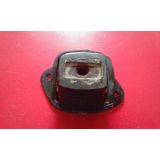 Mercedes-Benz W115 /8 - Apoio de motor frente esquerdo