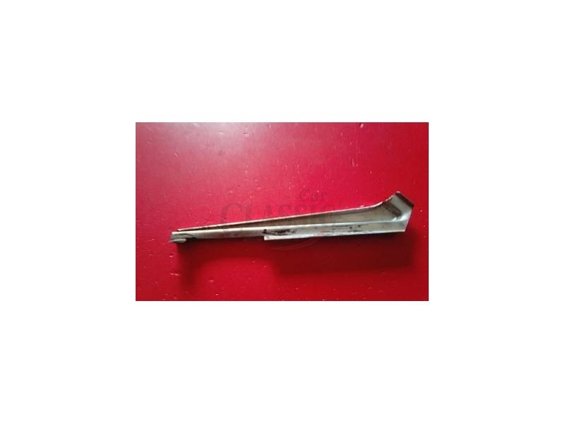 Fiat 127 I - Acabamento exterior do vidro ventilador esquerdo