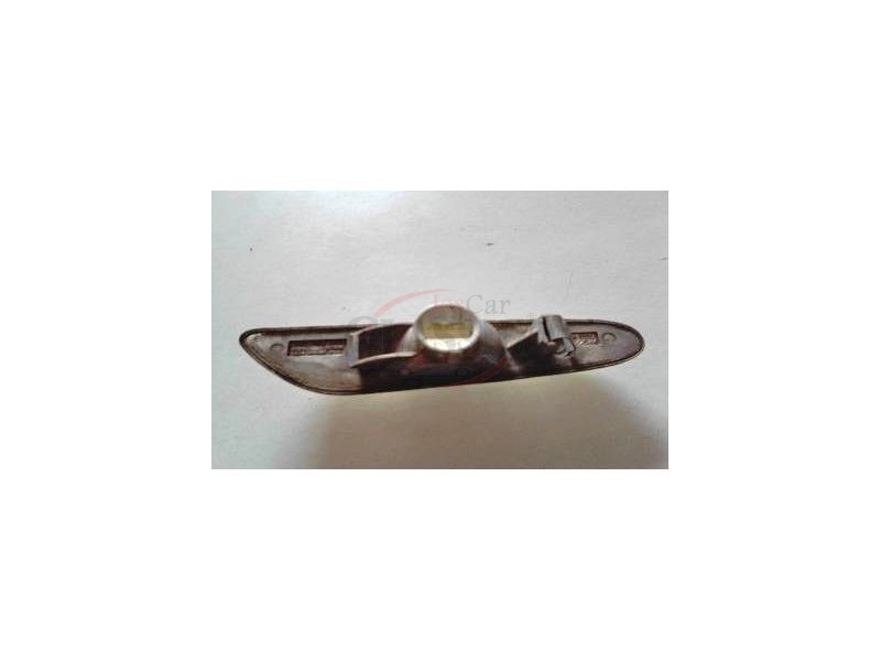 BMW Serie 5 E60 - Farolim lateral direito (FER)