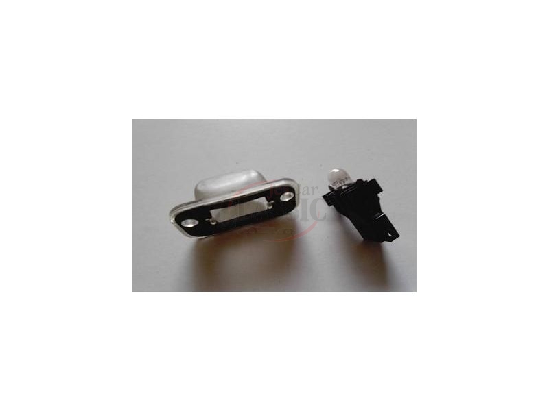 Seat Cordoba / Seat Ibiza II 6K1 - Farolim de iluminação matricula (HELLA)