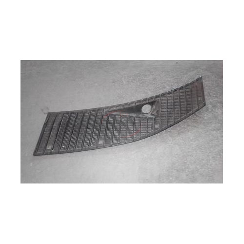 Mercedes-Benz W123 - Grelha de curcuvan esquerda