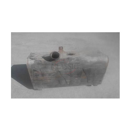 Citroen AK - Depósito de combustível