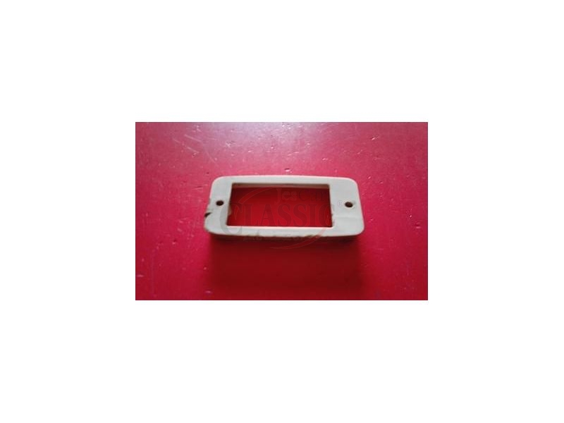 Renault 9 - Base e suporte do plafonnier