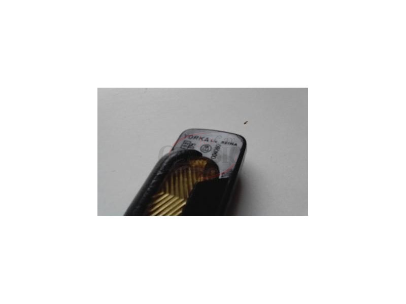 Renault 9 / Renault 11 / Renault 18 - Farolim de iluminação matricula (YORKA - Lic.SEIMA)