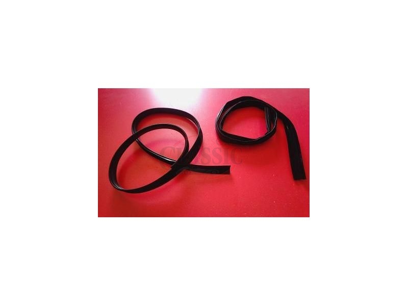 Fiat 126 - Jogo de 2 calhas de guia do vidro porta