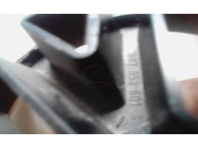 VW Polo II G40 - Emblema principal