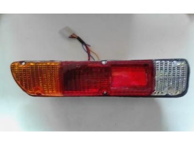 Nissan 620 Pick-up - Farolim traseiro esquerdo