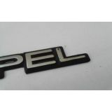 Opel Corsa B - Emblema traseiro (OPEL)