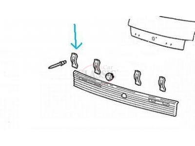 Peugeot 205 - Mola de fixação metálica do friso da tampa mala