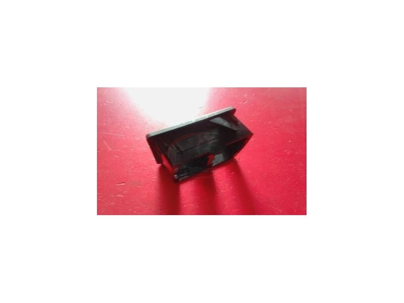 Fiat 127 II 900C - Caixa de suporte interruptores