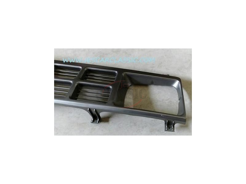 Bedford KBD 26 - Grelha principal