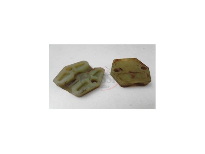 Peugeot 104 - Suporte do pedal acelerador