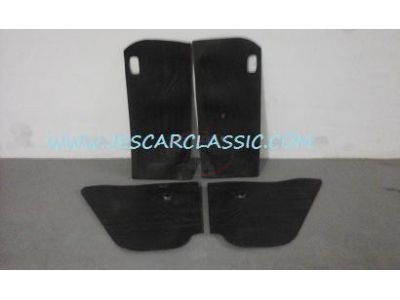 Nissan 100A - Jogo de 4 guarnições interiores de porta e laterais