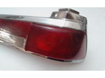 Mercedes-Benz W110 - Vidro de farolim traseiro direito
