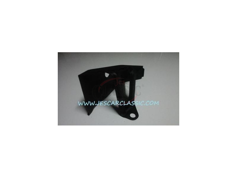 Toyota Corolla II KE20 / Toyota Corolla II KE26 - Resguardo de protecção da correia ventoinha