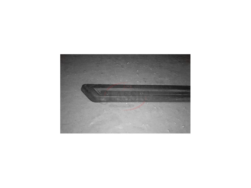 Renault Clio I - Friso embelezador da ilharga traseira direita