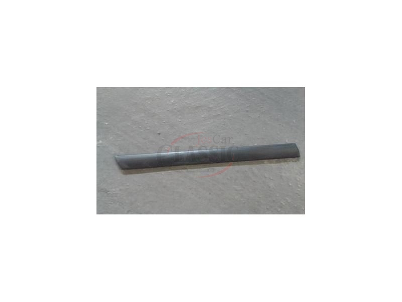 Renault 19 I - Friso embelezador da ilharga traseira direita (540mm)