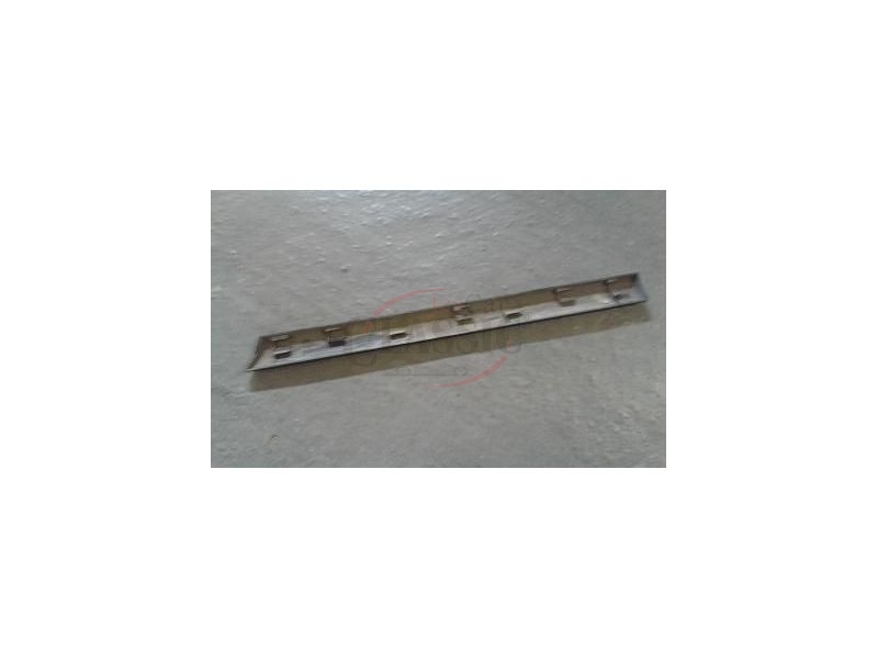 Renault 19 I - Friso embelezador da ilharga traseira direita (540mm)