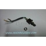 Toyota Corolla II KE20 - Interruptor de contacto pedal luz travão