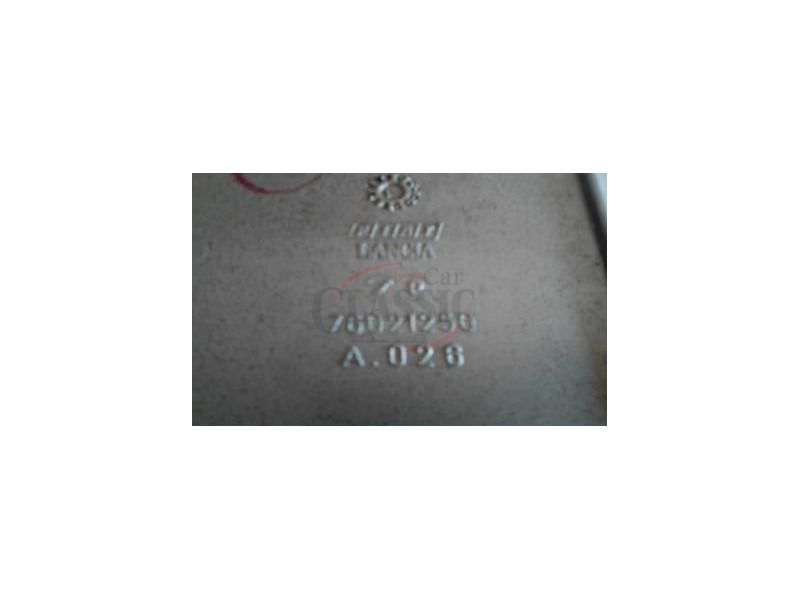 Fiat Tipo - Tampa exterior do depósito de combustível