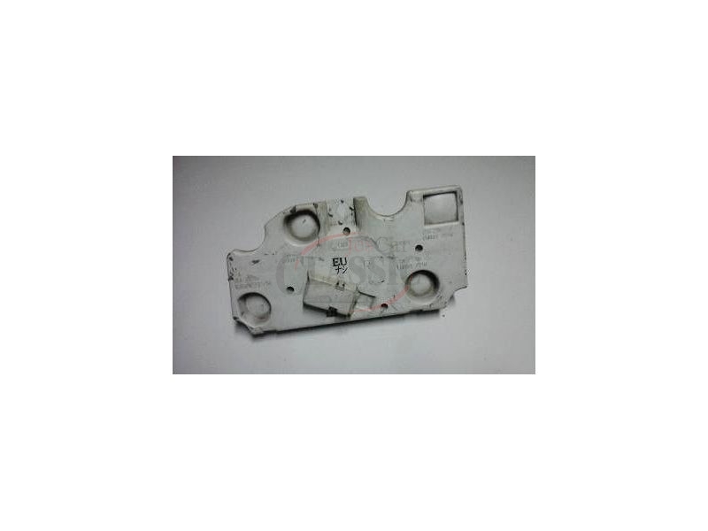 Toyota - Suporte de lâmpadas farolim traseiro direito (IKI)