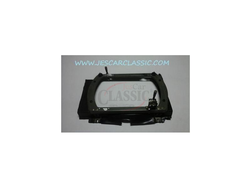 Fiat 131 - Suporte de farol principal direito
