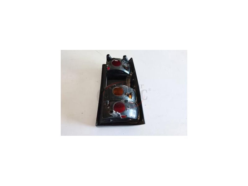 Opel Corsa A - Farolim traseiro esquerdo (CRAR)