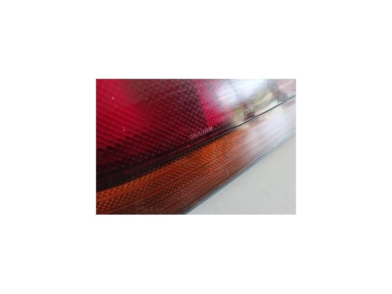 Nissan Sunny III N13 HB - Farolim traseiro esquerdo (IKI)