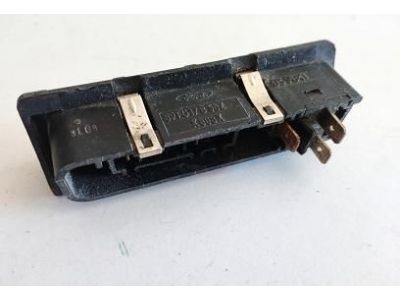 Ford Fiesta MkIII - Contacto da tampa mala